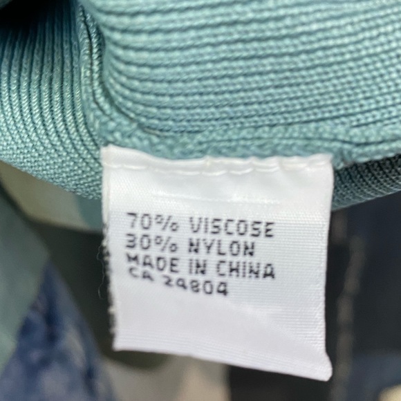 Two Piece Sequenced Top Knit Top & Sweater Beautifully done. Sz L - Picture 11 of 11